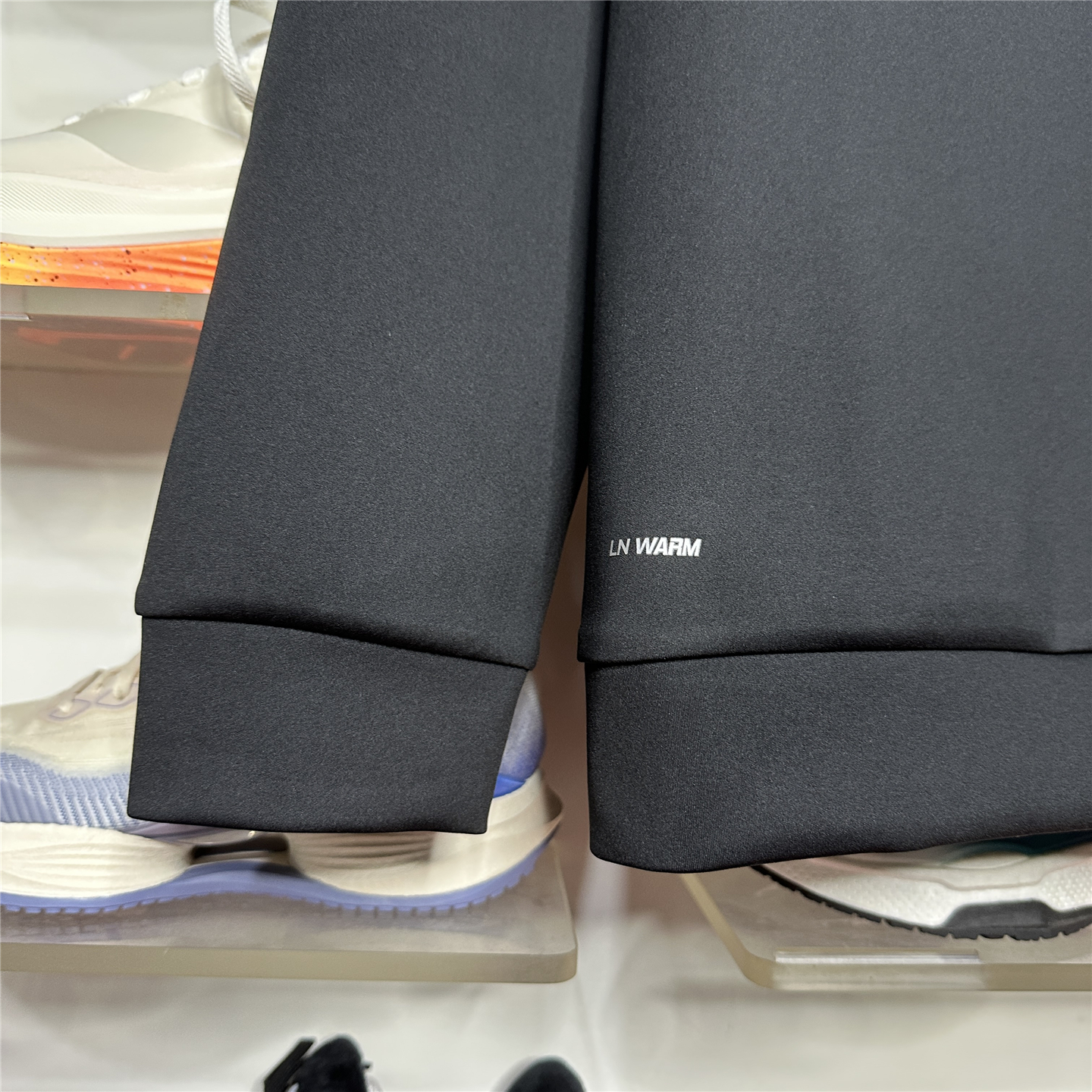 2025冬季新款李宁卫衣男健身系列透气舒适针织无帽上衣AWDV969 - 图2