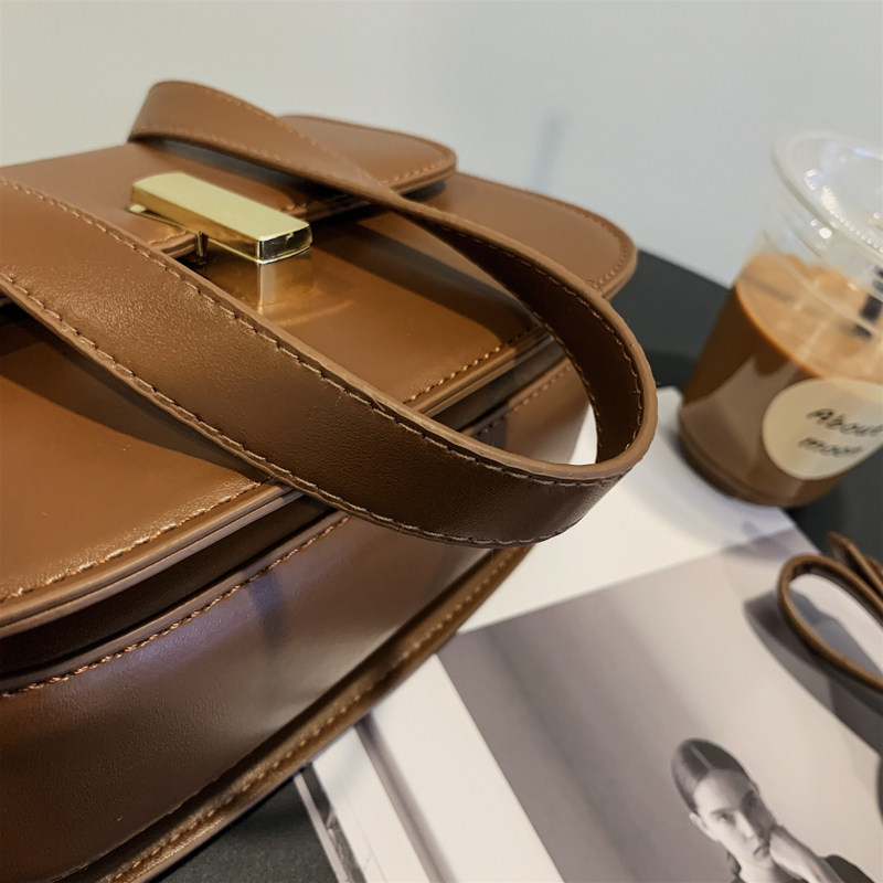 高级感爆款小包包女2025新款潮时尚小众单肩腋下包百搭斜挎小方包,淘宝优惠券,粉丝福利购,淘宝优惠卷