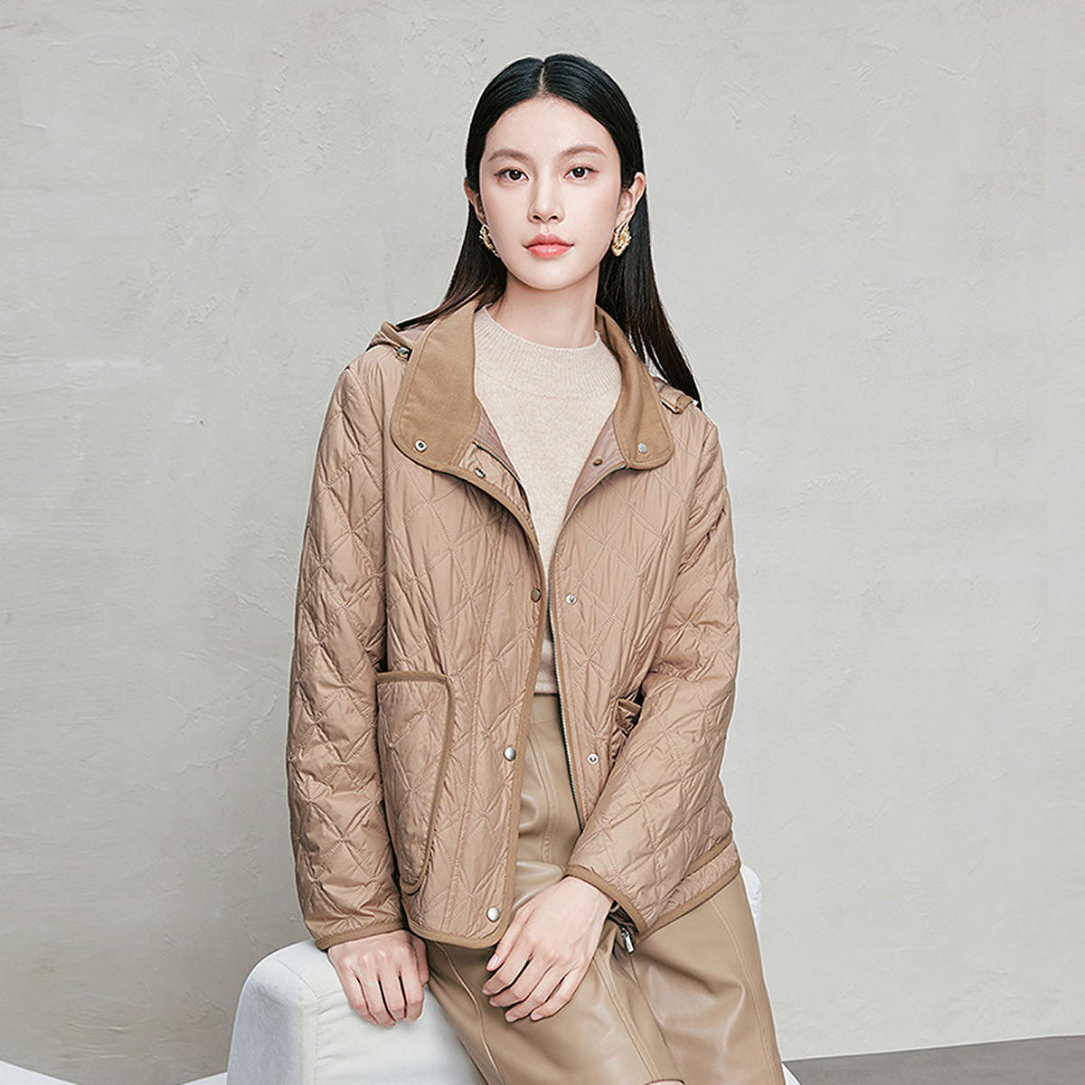 FINITY菲妮迪短外套2025冬季新款简约连帽菱格轻薄保暖棉服棉袄女,淘宝优惠券,粉丝福利购,淘宝优惠卷