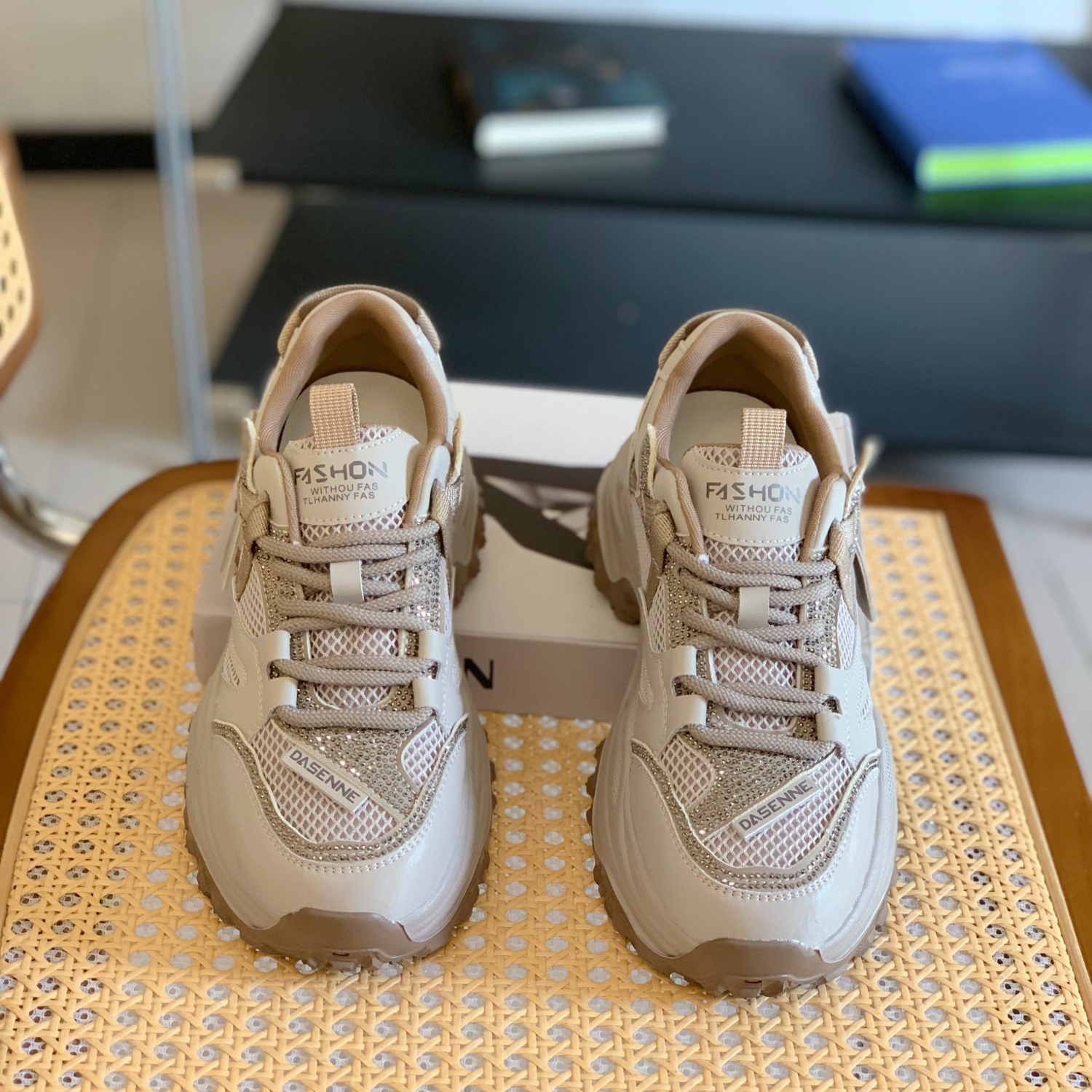 美式复古撞色时髦老爹鞋2025秋超火小个子增高6CM厚底休闲运动鞋 - 图1