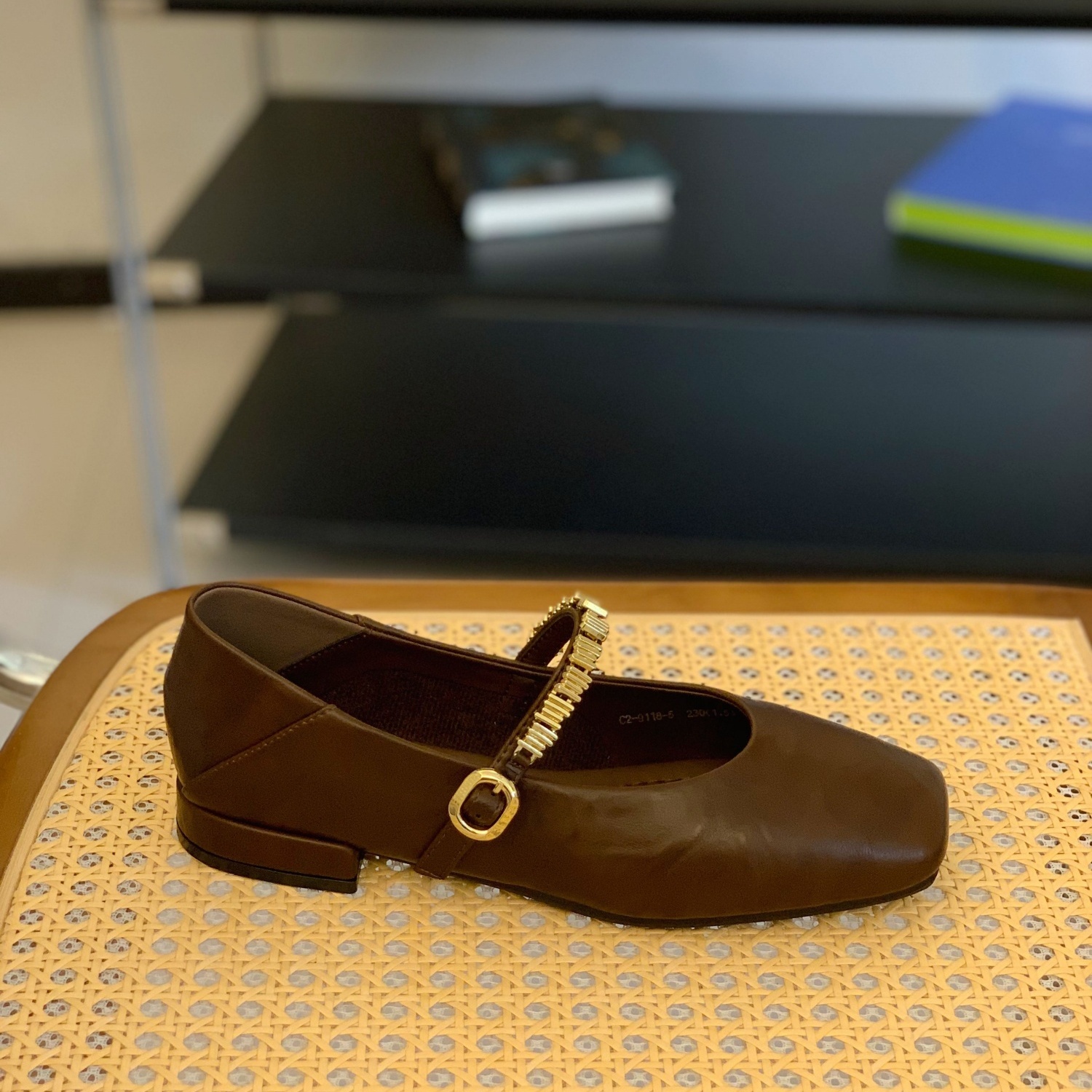 配裙子方头软底低跟玛丽珍鞋女2025秋季新款百搭舒适简约复古单鞋 - 图3