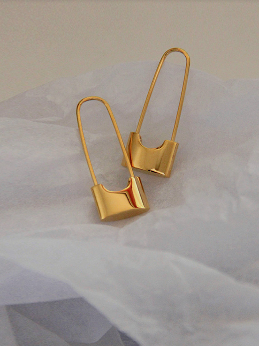 欧美国18K镀金色ins复古风极简个性潮街头复古别针锁头防过敏耳环,淘宝优惠券,粉丝福利购,淘宝优惠卷