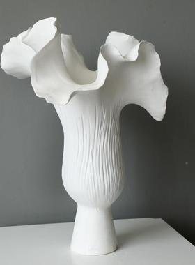 Atpeun现代简约白色陶瓷不规则卷边花器花瓶摆件样板房客厅玄关装