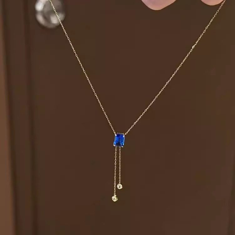 法式复古蓝色方糖流苏项链女款2025新款高级感轻奢小众锁配饰骨链,淘宝优惠券,粉丝福利购,淘宝优惠卷