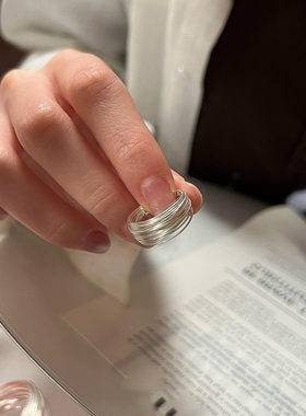 多层银色丝线缠绕戒指高级感轻奢