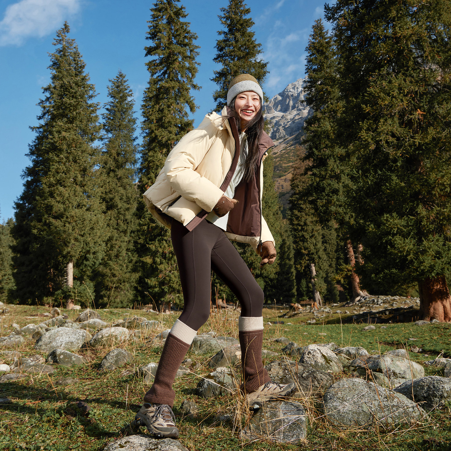 【下午茶】拓路者短款羽绒服面包服女冬季加厚保暖可拆卸帽外套,淘宝优惠券,粉丝福利购,淘宝优惠卷