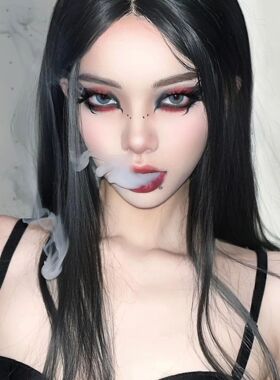 红黑眼影盘哑光好看好看
