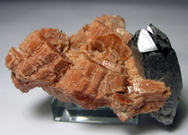 Ore mineral FE1703ED * orange feldspar tea crystal pyrite (Shandong Wulian 5 5cm42g)