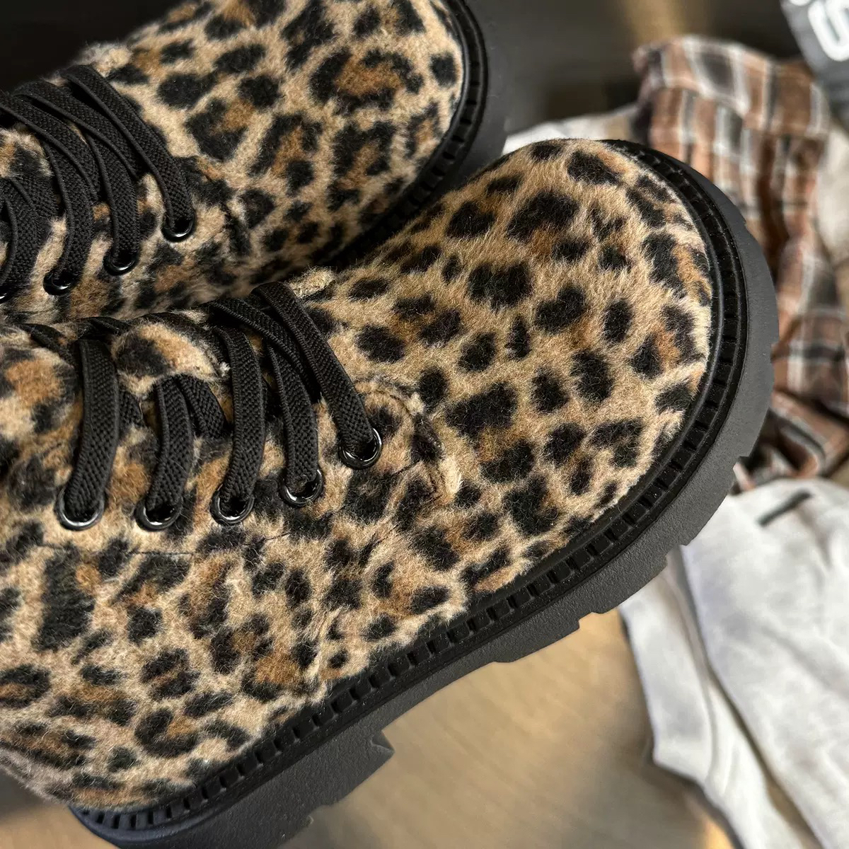 Jimmy妈童装【唯有豹富】冬季儿童豹纹加绒棉靴马丁靴 - 图1