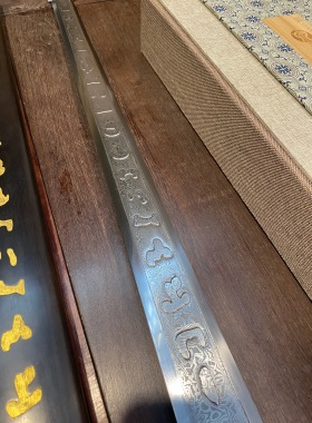 龙泉宝剑厂出品魔剑全铜装具黑檀木木鞘百炼钢剑身未开刃