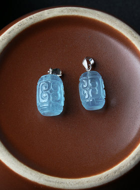 雕刻吊坠蓝水晶海蓝宝银镶嵌