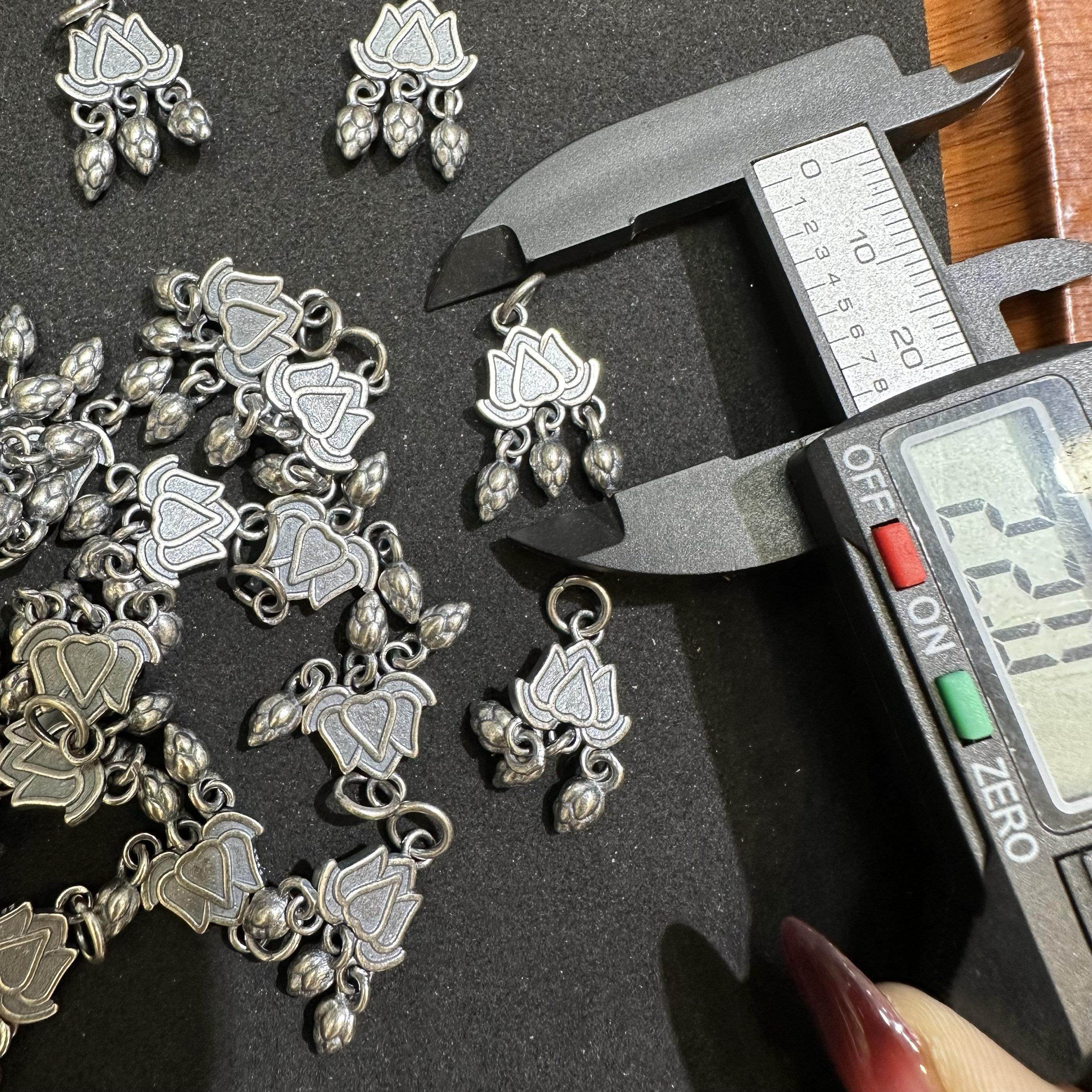 DIY精工三七老银做旧莲花滴溜吊坠手工编绳文玩配饰,淘宝优惠券,粉丝福利购,淘宝优惠卷