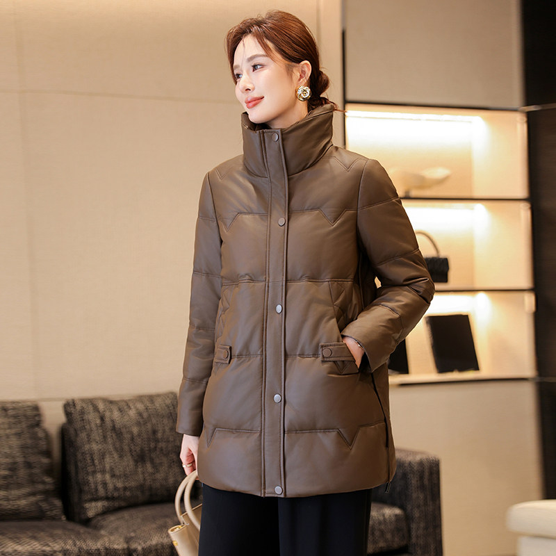 真皮羽绒服女2025冬季新款面包领海宁绵羊皮皮衣白鸭绒外套中长款,淘宝优惠券,粉丝福利购,淘宝优惠卷