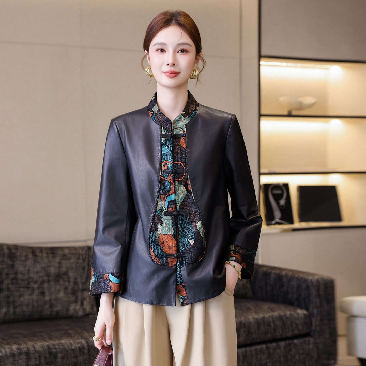 真皮皮衣女短款2025新款春秋花皮拼接休闲高端绵羊皮夹克外套爆款,淘宝优惠券,粉丝福利购,淘宝优惠卷