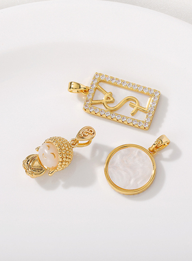 18K包金锆石福字圆牌字母吊坠