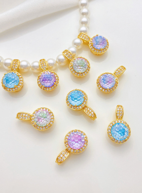 镀18K金镶嵌幻彩锆石万能扣吊坠