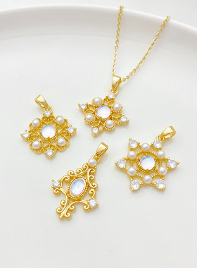 18K包金镶锆珍珠菱形蕾丝花吊坠