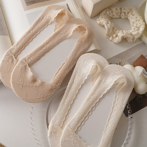 超美超仙~蝴蝶结蕾丝隐形袜子女~浅口船袜夏季薄款棉底防滑防掉跟 - 图1