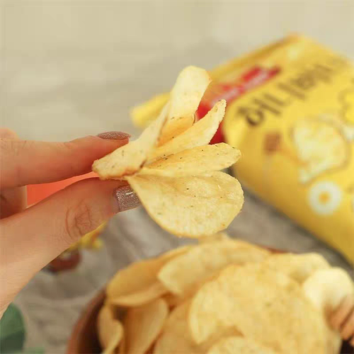 韩国进口零食 海太蜂蜜黄油薯片60g土豆片办公休闲膨化食品脆片 - 图1