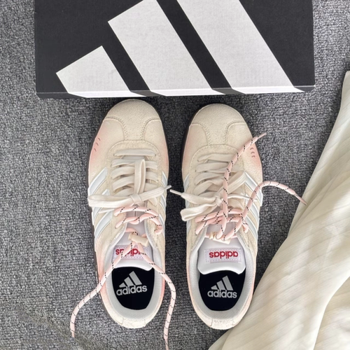 球鞋定制 Adidas Neo VL Court 奶黄包甜甜可爱防滑耐磨低帮板鞋 - 图2