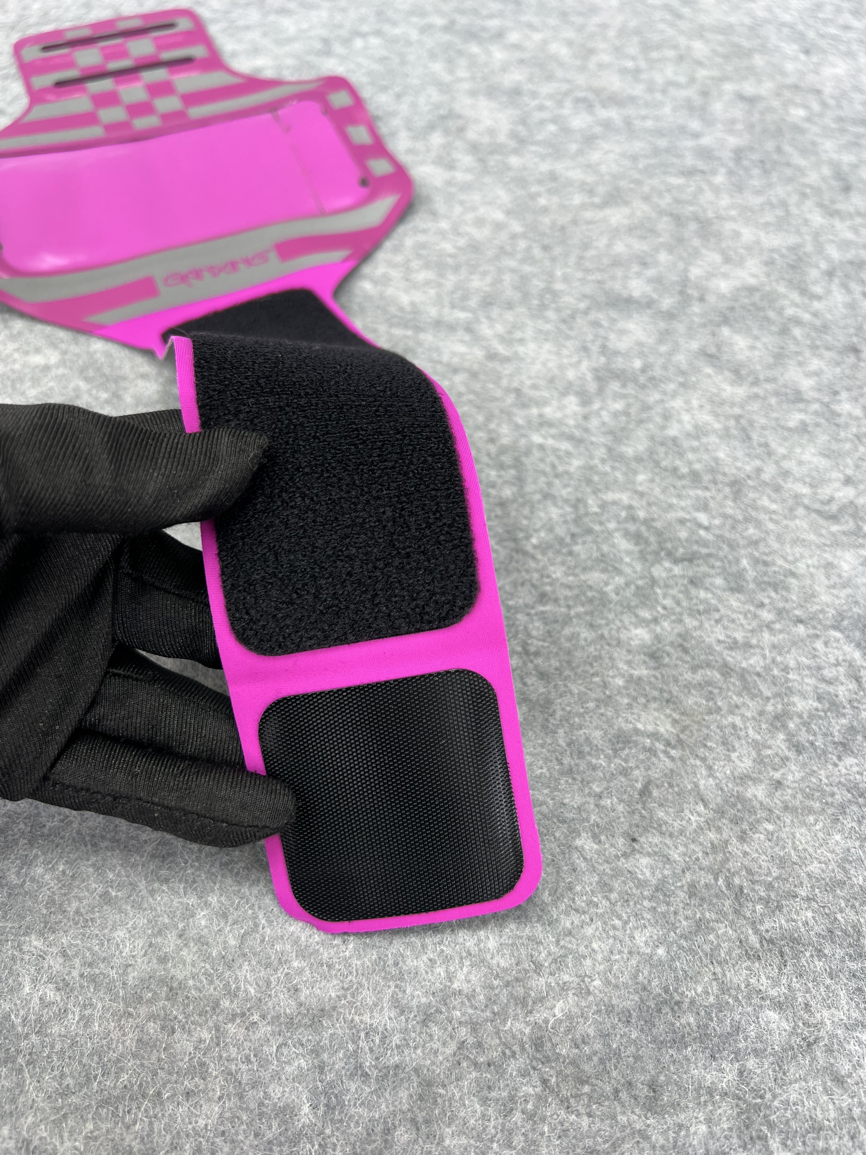 Export single running mobile phone arm bag 5.8 inch men's and women's sports equipment fitness arm bag wrist bag arm band