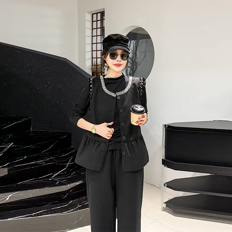 加大码女装钉珠亮钻领马甲高领打底衫阔腿裤子黑色显瘦时尚三件套,淘宝优惠券,粉丝福利购,淘宝优惠卷
