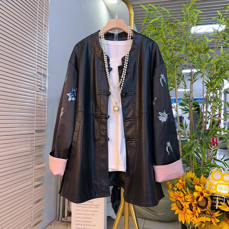 大码女装拼色袖口蝴蝶长袖PU皮盘扣外套胖妹妹欧洲站洋气显瘦上衣,淘宝优惠券,粉丝福利购,淘宝优惠卷