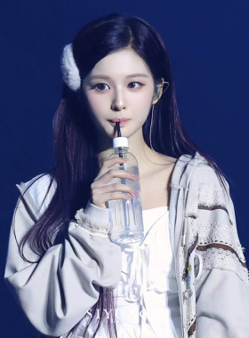 雪允同款水钻毛绒椭圆发夹发饰女