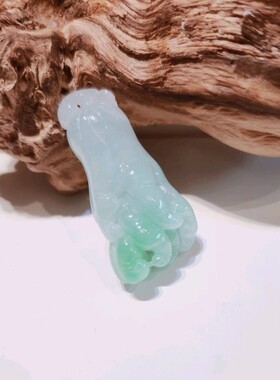 缅甸翡翠招财佛手挂件圆润珠宝
