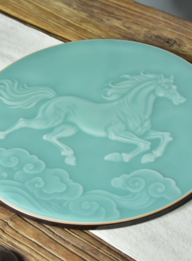 龙泉青瓷飞天骏马玉璧摆件客厅