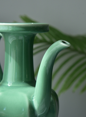 龙泉青瓷仿宋瓜棱壶执壶特大号中式陶瓷风水摆件招财纳福玄关客厅