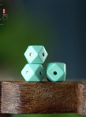 八面棱绿松石描金散珠9*8mm