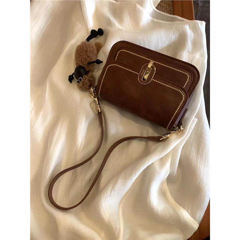 法国轻奢奥匈帝国小方包包女秋季2025新款百搭复古百搭单肩斜挎包,淘宝优惠券,粉丝福利购,淘宝优惠卷