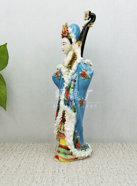 石湾公仔陶瓷摆件大师精品宫廷古典仕女昭君出塞玄关酒柜旅游国外