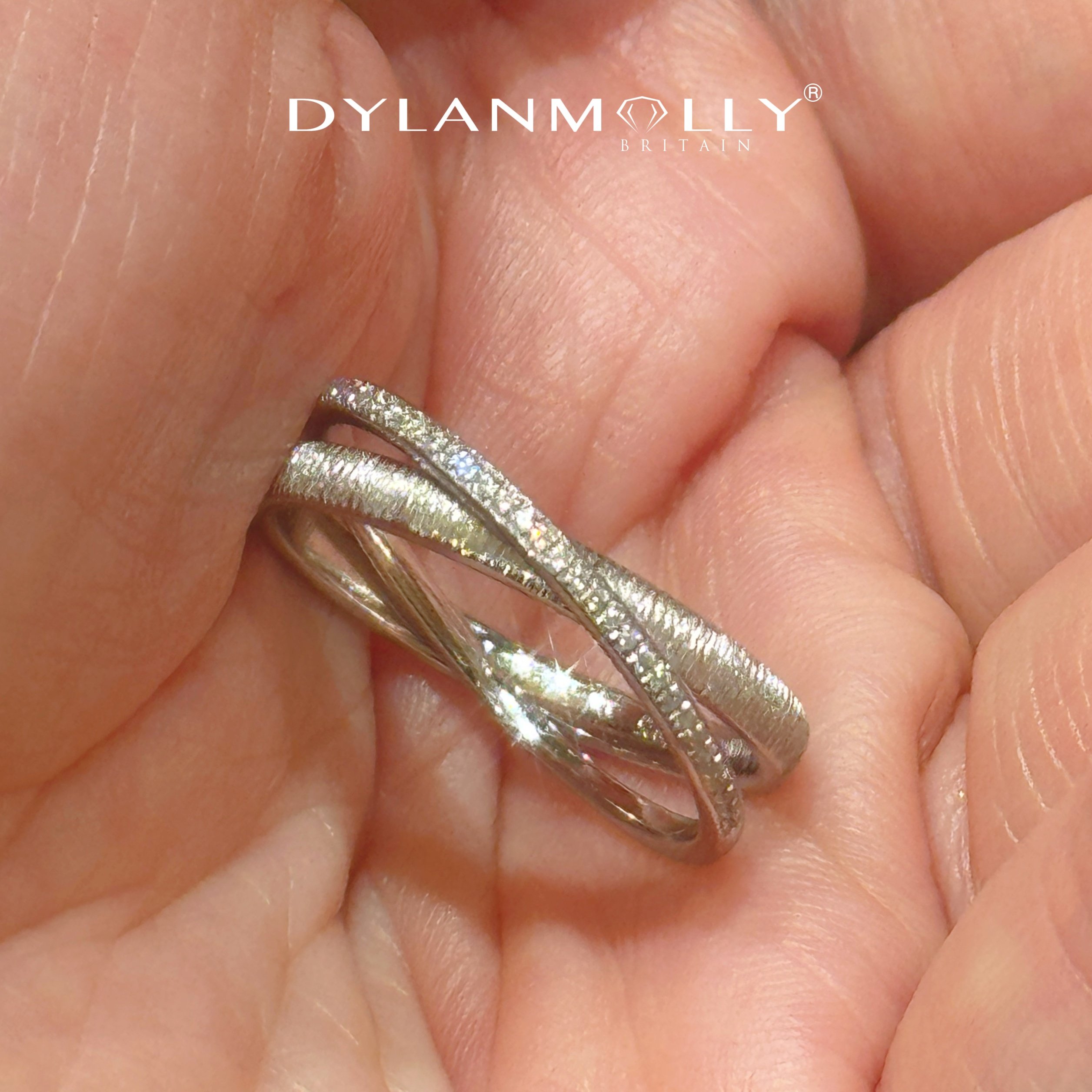 迪伦茉莉无境星环情人节礼物S925纯银镀18K金闭口情侣对戒定制,淘宝优惠券,粉丝福利购,淘宝优惠卷