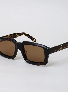 新款跨境欧美时尚墨镜时尚街拍百搭防紫外线板材太阳镜高级感方形