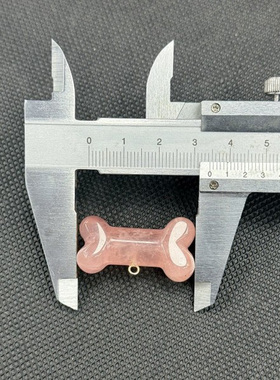 天然水晶玛瑙35mm骨头吊坠