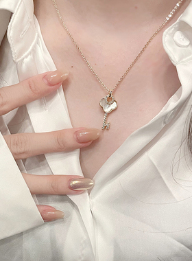 气质百搭复古钥匙贝壳项链