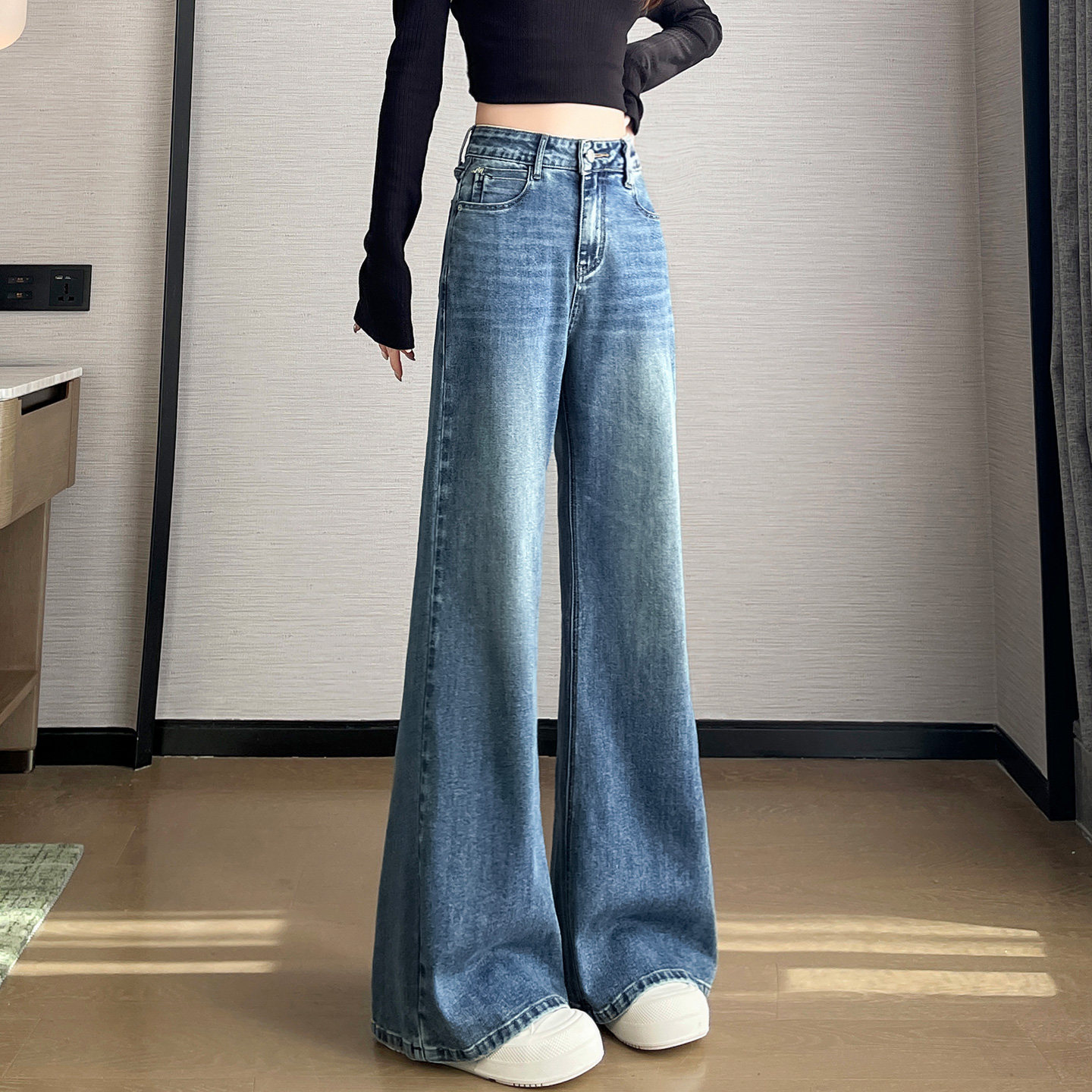 微喇牛仔裤女2026新款高腰设计垂感宽松复古不贴腿宽松阔腿喇叭裤,淘宝优惠券,粉丝福利购,淘宝优惠卷