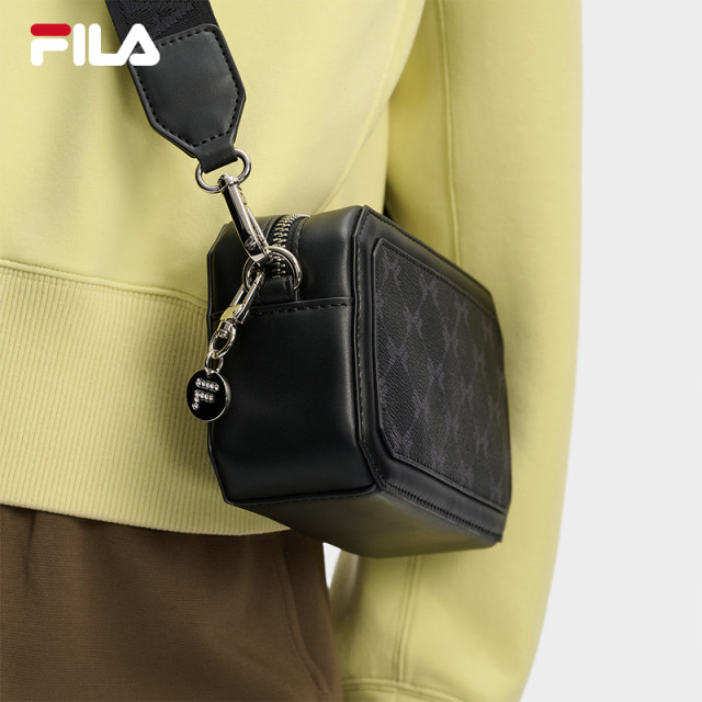 FILA ກະເປົ໋າບ່າສະບາຍຂອງແມ່ຍິງ