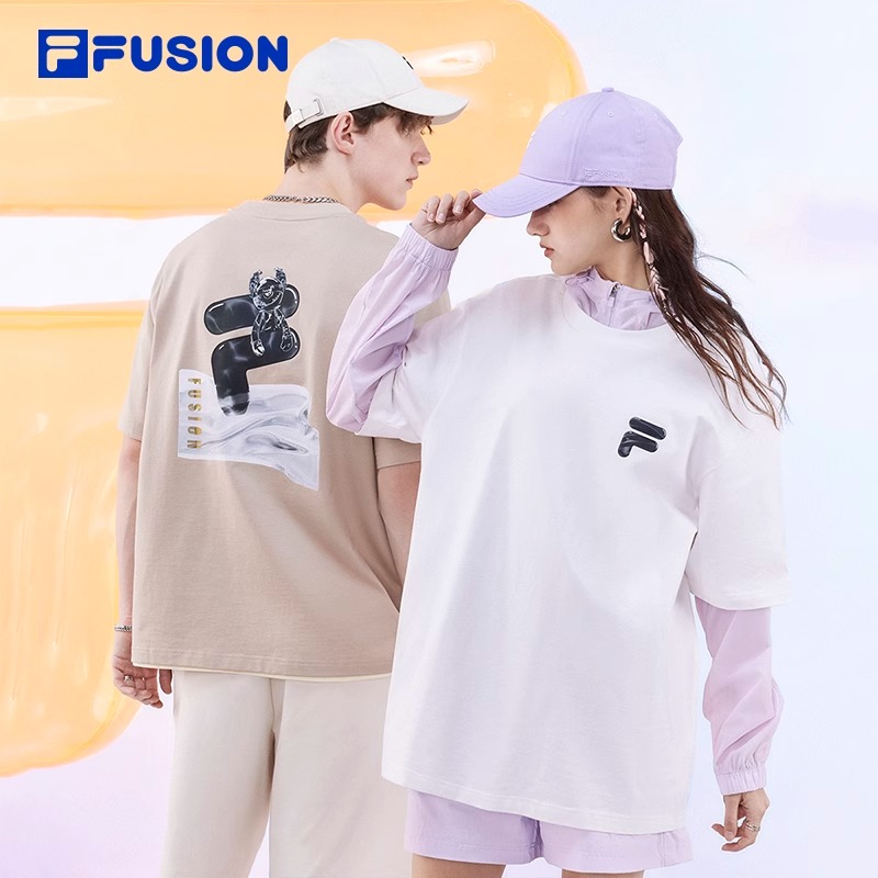 FILA FUSION斐乐潮牌情侣款针织短袖衫2024夏新款时尚宽松纯棉T恤 - 图1