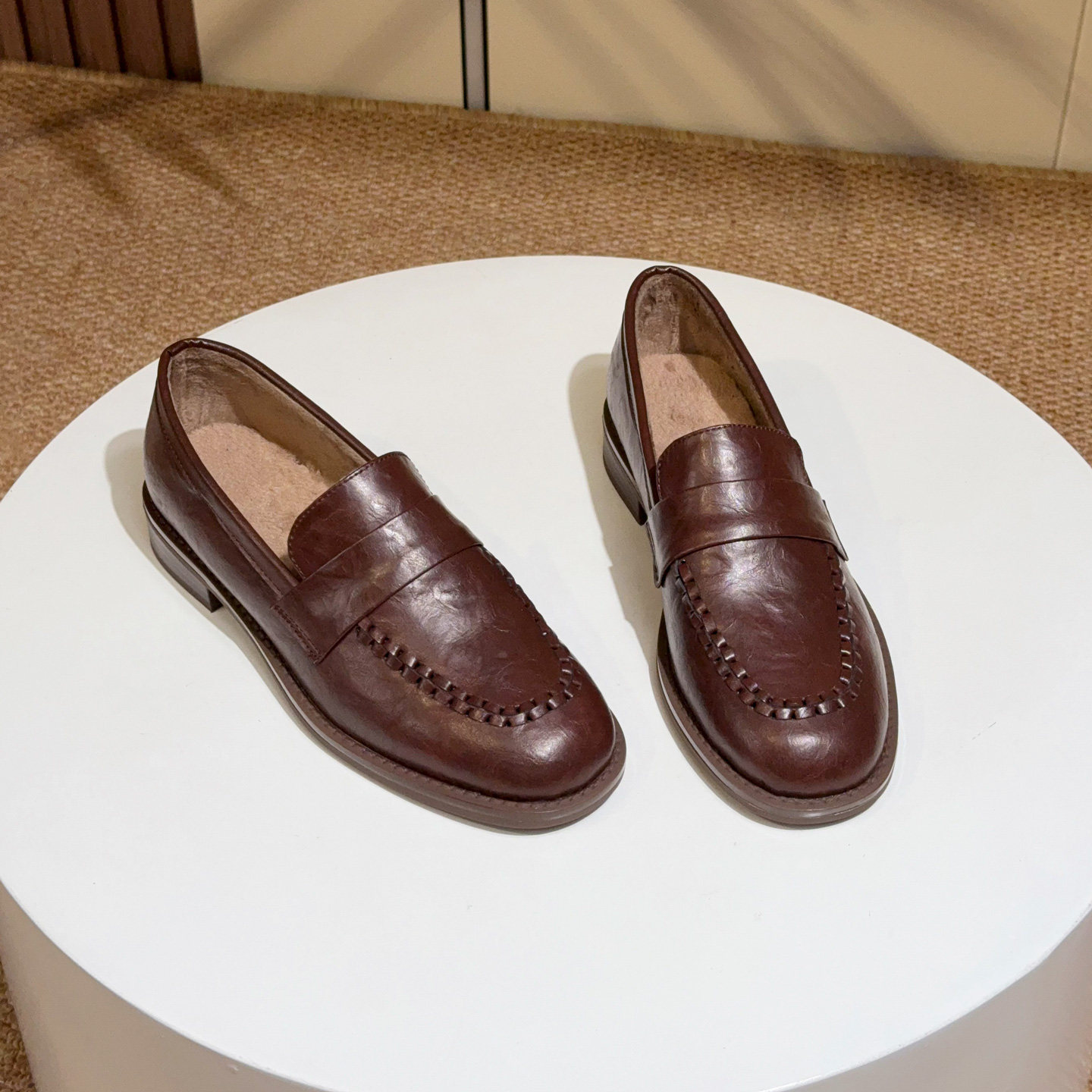 真皮英伦风一脚蹬简约乐福鞋女低跟豆豆鞋深口单鞋通勤百搭小皮鞋,淘宝优惠券,粉丝福利购,淘宝优惠卷