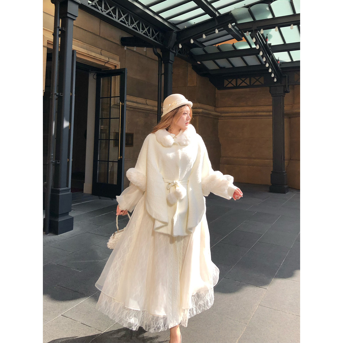 安妮不火 富家千金毛领拼接貂毛毛织斗篷女微胖大码腰部绑带外套,淘宝优惠券,粉丝福利购,淘宝优惠卷