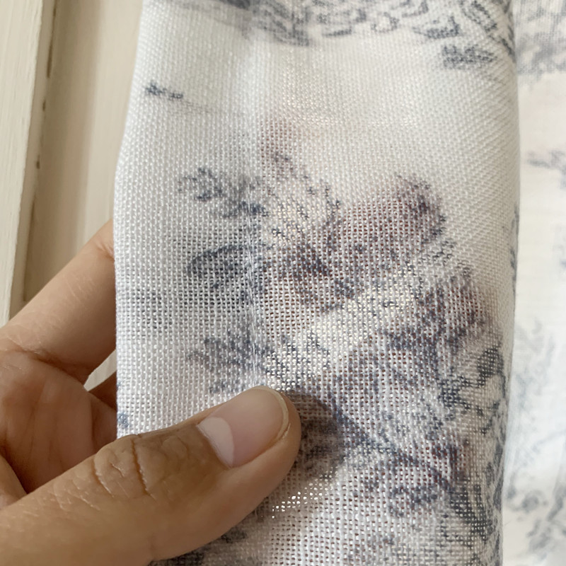 French retro gauze integrated window screen that is light-transmitting and opaque