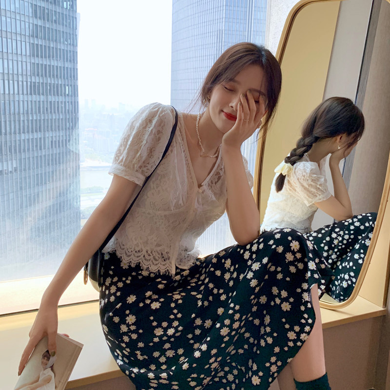 谜秀超仙蕾丝衫女2020夏装新款小衫 谜秀蕾丝衫/雪纺衫