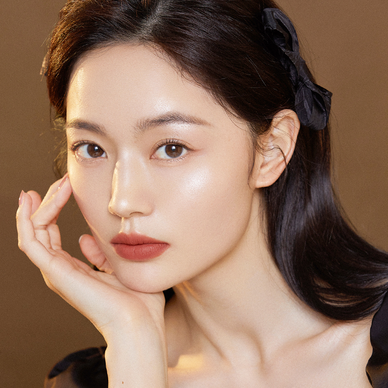 稚优泉月光曲高光细闪脸部提亮闪粉修容自然卧蚕闪粉细腻服帖男女_彩妆_香水_美妆工具 第2张