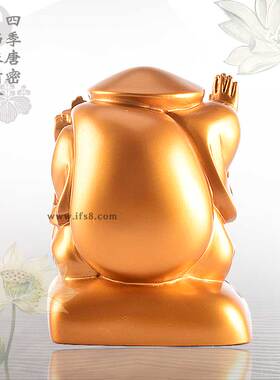 香港李居明八运吉祥物招手大财神