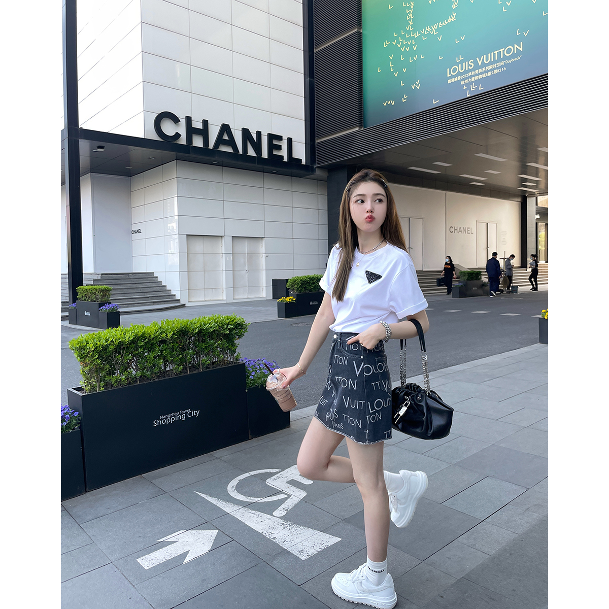 THEOPENDM 2022夏季新款宽松休闲百搭遮肉显瘦圆领三角标tee恤女