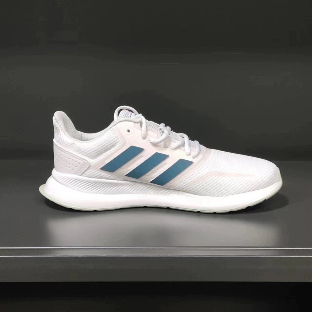 阿迪达斯/Adidas三叶草简约网面系带舒适轻便女休闲运动鞋EG8627 - 图1