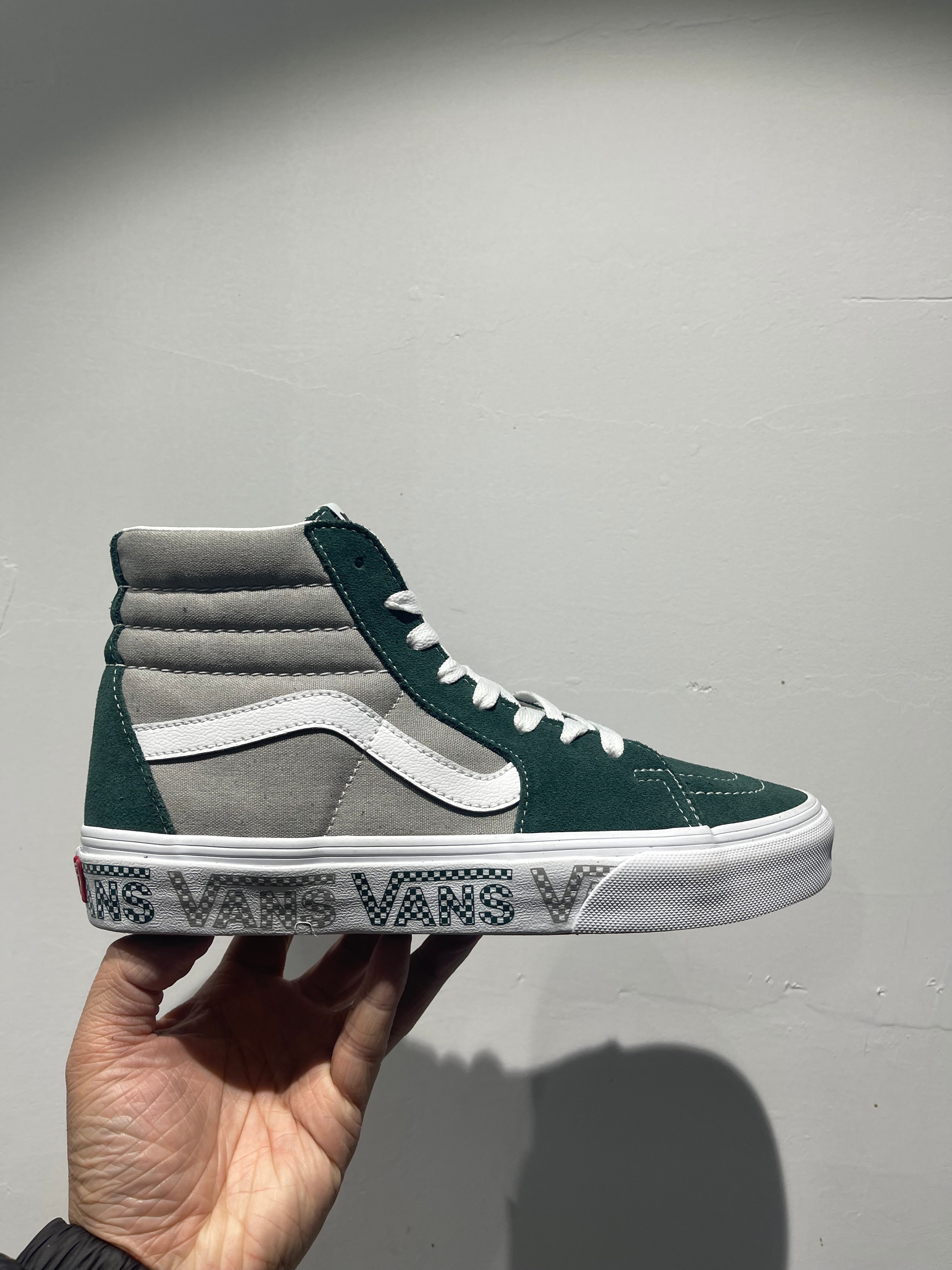 VANS SK8-HI多色撞色字母LOGO包边高帮男女鞋休闲板鞋VN0A4BV6X0P - 图0